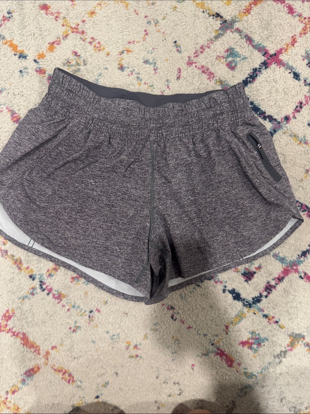 Lululemon hotty hots size 10